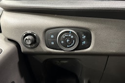 valkoinen Ford Transit 2022 kuva 20.