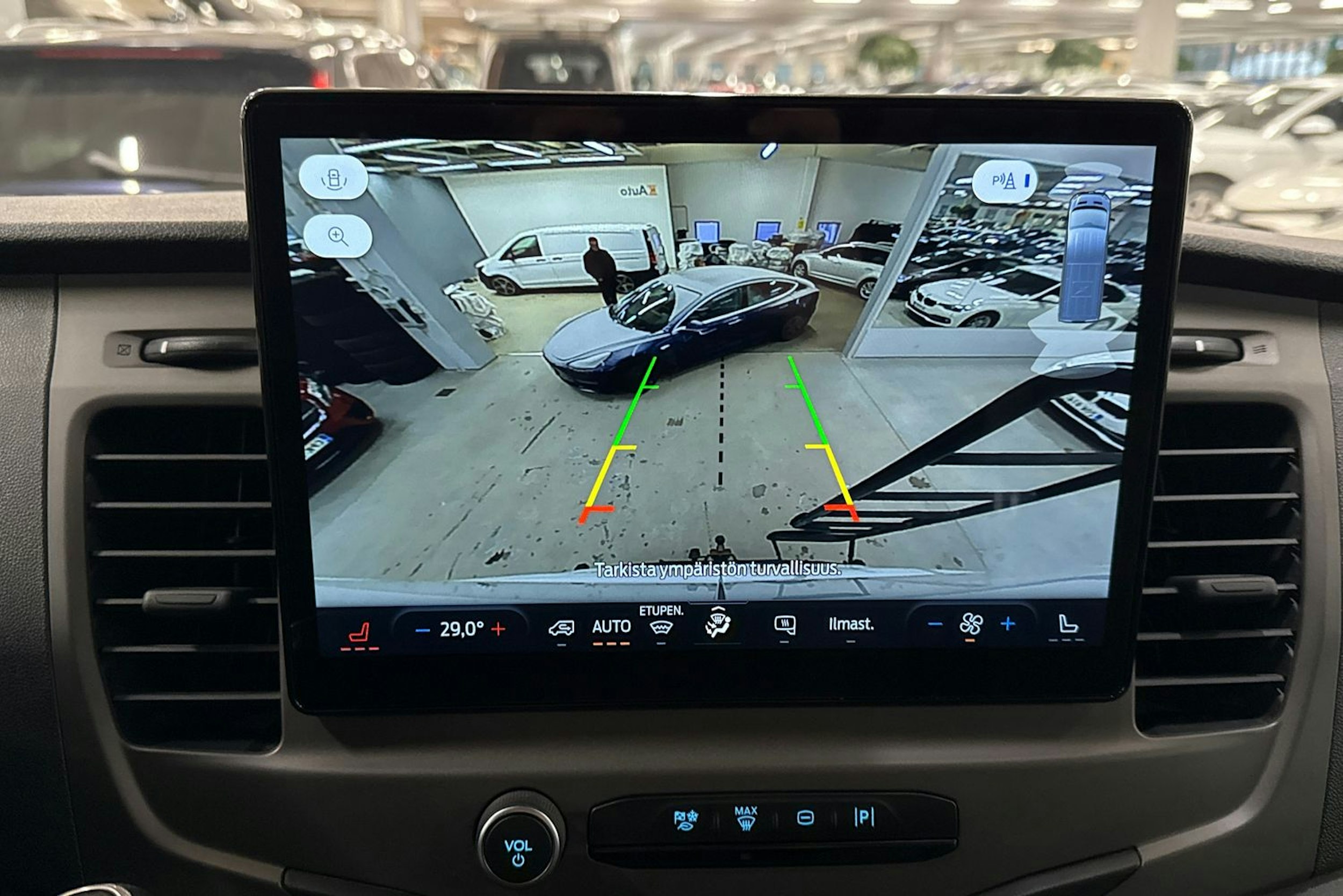 valkoinen Ford Transit 2022 kuva 25.