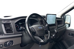 valkoinen Ford Transit 2022 kuva 3.