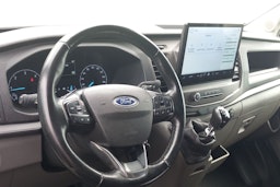 valkoinen Ford Transit 2022 kuva 9.