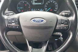 valkoinen Ford Transit 2022 kuva 24.