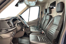 Sininen Ford Transit 2023 kuva 8.
