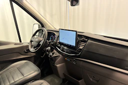 musta Ford Transit 2023 kuva 15.
