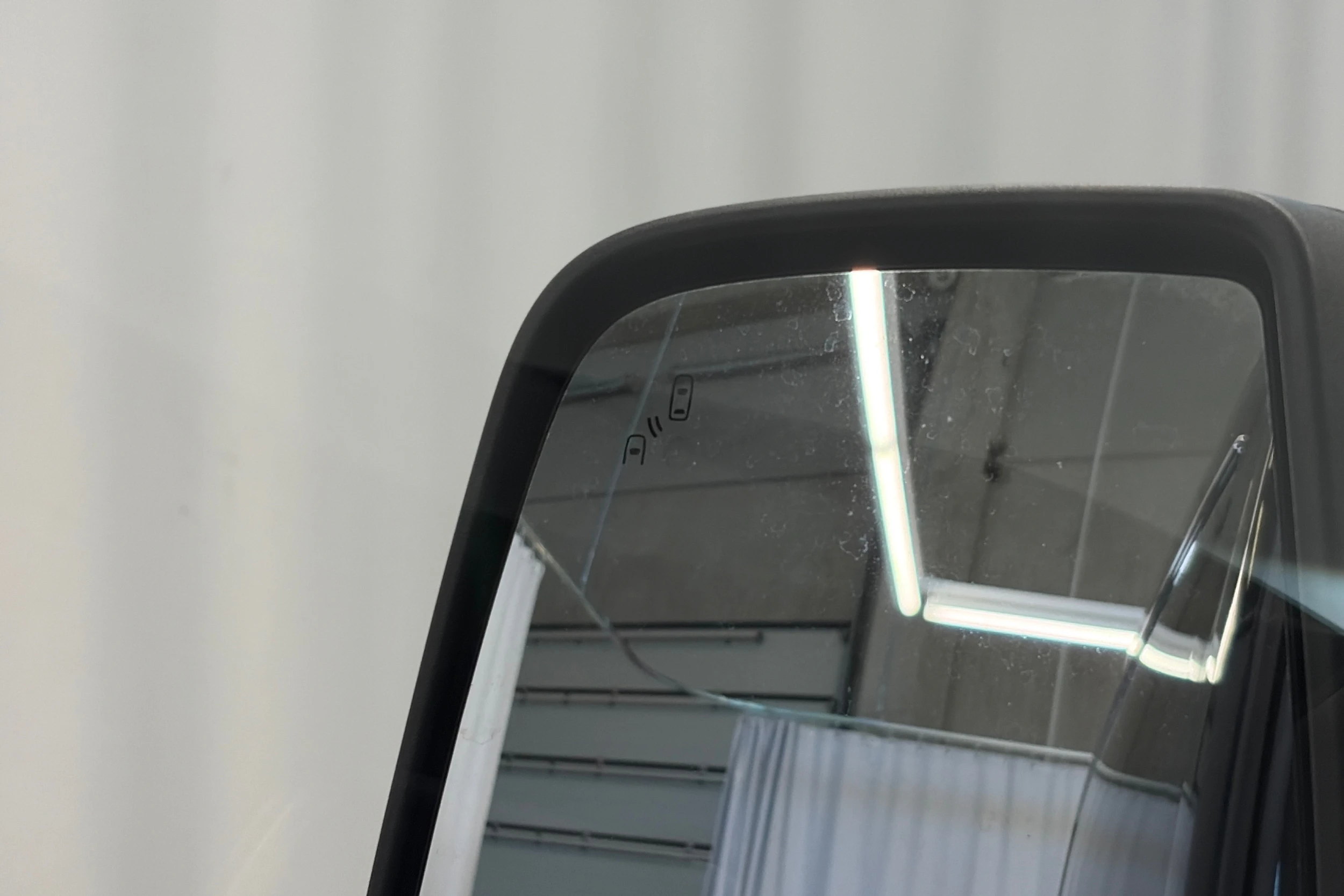 musta Ford Transit 2023 kuva 25.