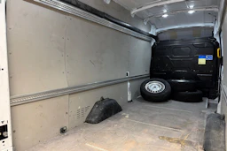 Valkoinen Ford TRANSIT 2023 kuva 28.