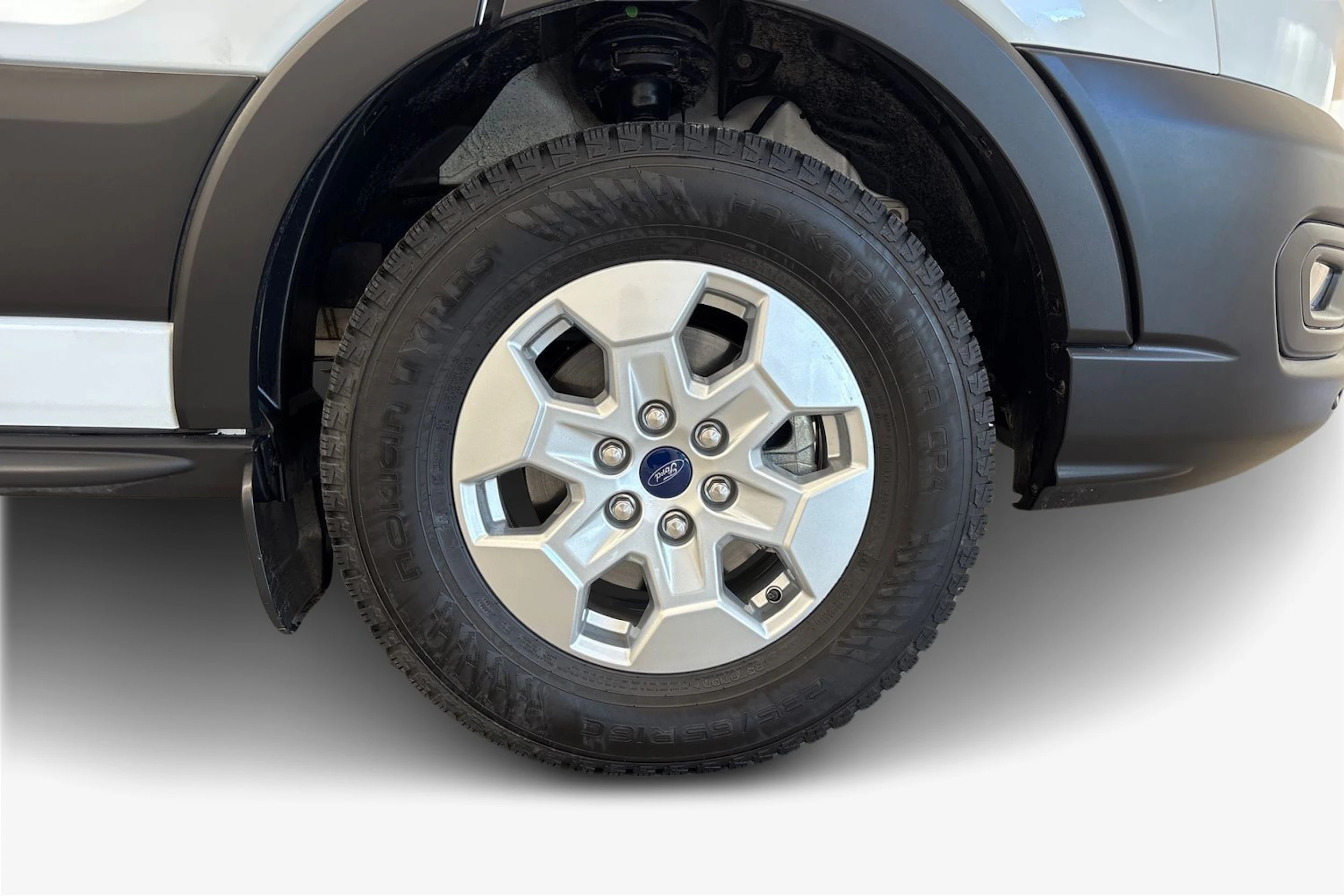 valkoinen Ford Transit 2026 kuva 9.