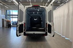 valkoinen Ford Transit 2026 kuva 10.