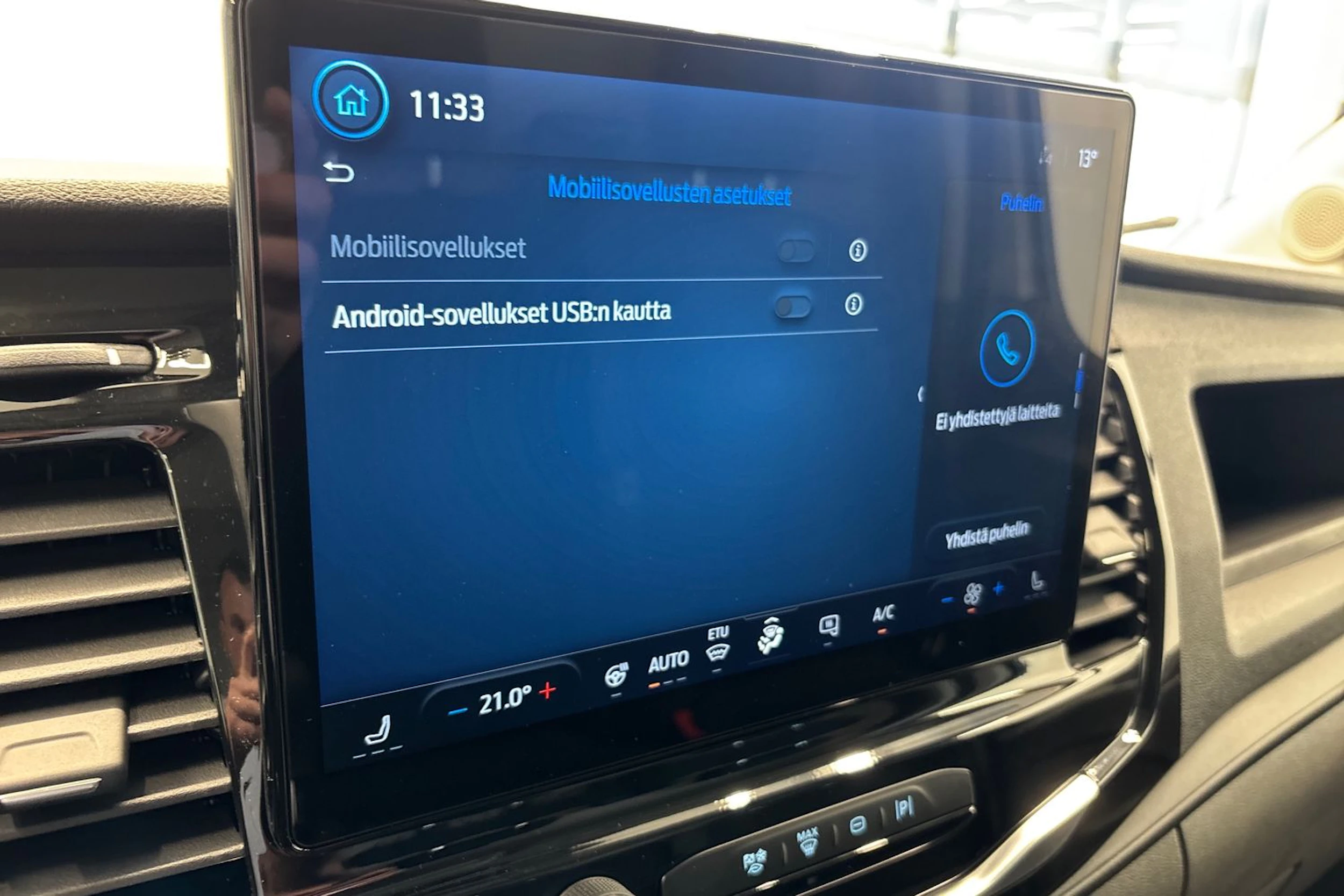 valkoinen Ford Transit 2026 kuva 18.