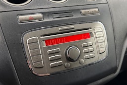 valkoinen Ford Transit Connect 2011 kuva 18.