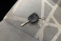 valkoinen Ford Transit Connect 2011 kuva 22.