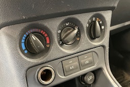 valkoinen Ford Transit Connect 2012 kuva 14.