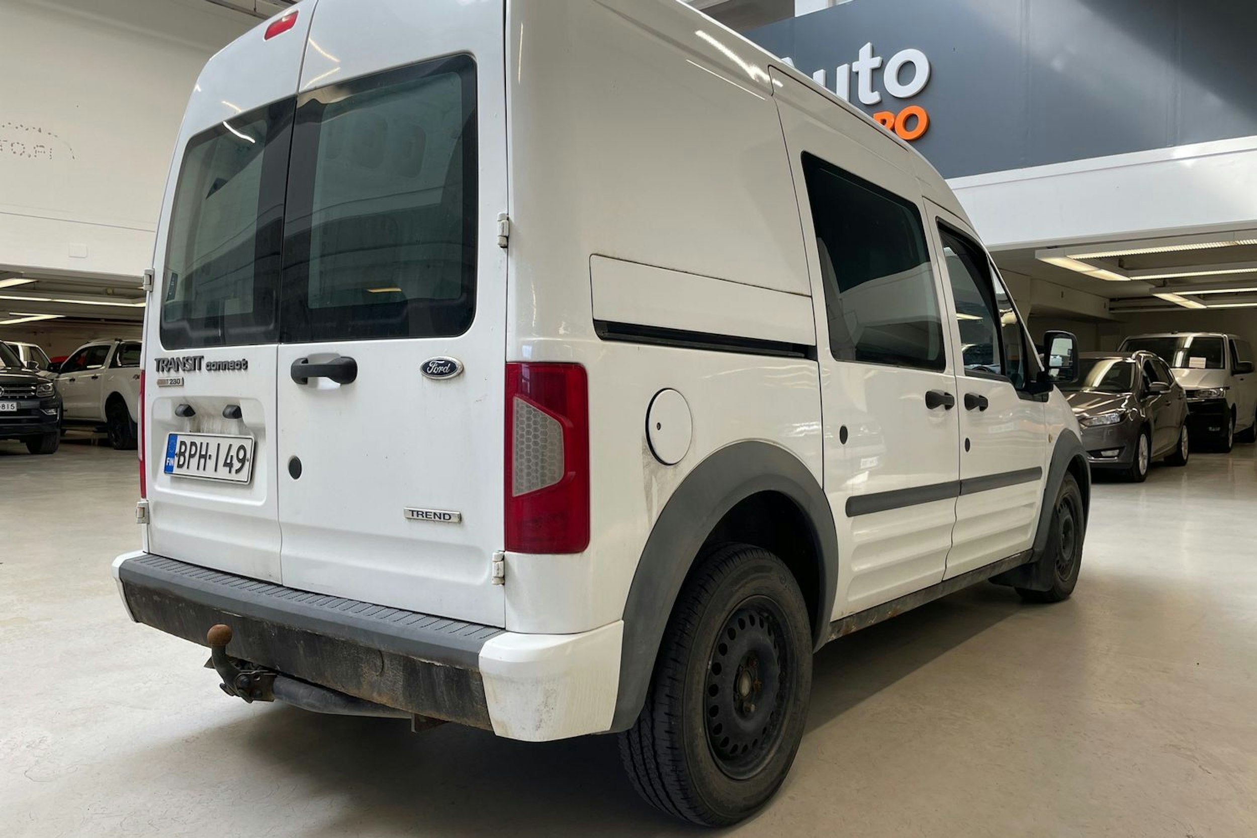 valkoinen Ford Transit Connect 2012 kuva 22.