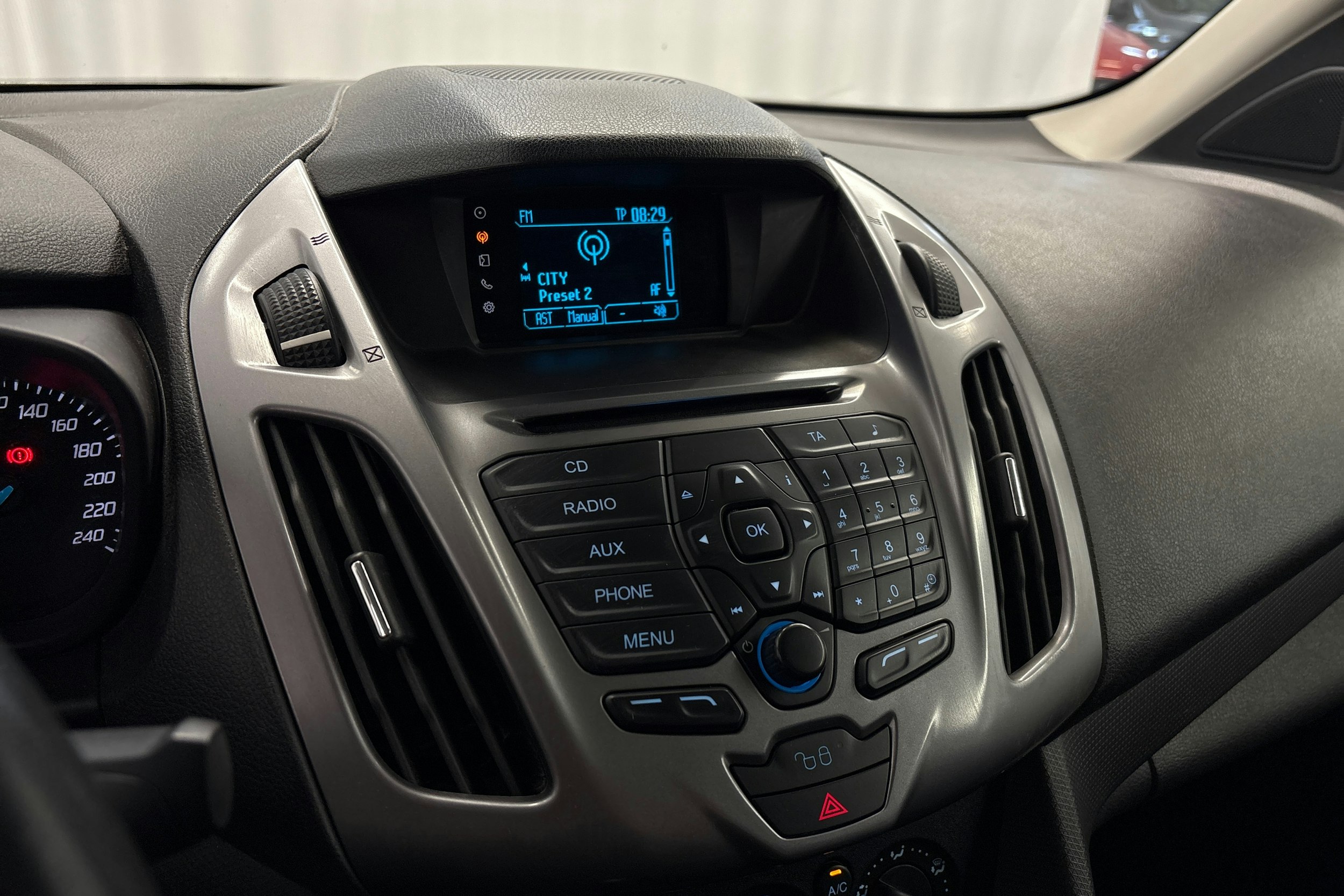 harmaa Ford Transit Connect 2014 kuva 16.