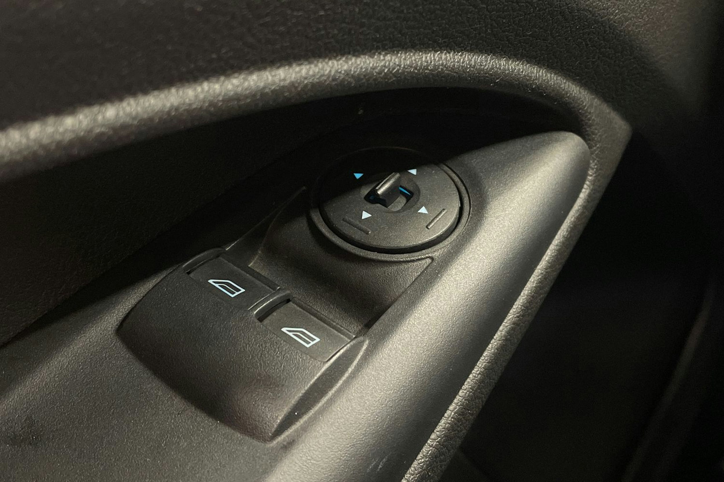 harmaa Ford Transit Connect 2014 kuva 18.