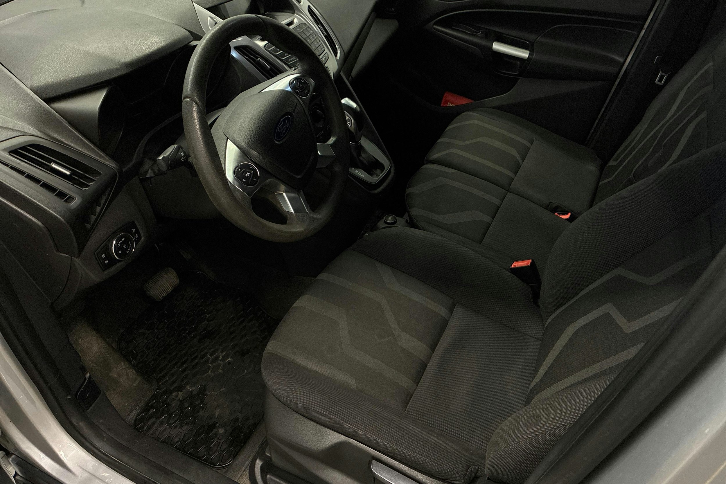 harmaa Ford Transit Connect 2015 kuva 11.