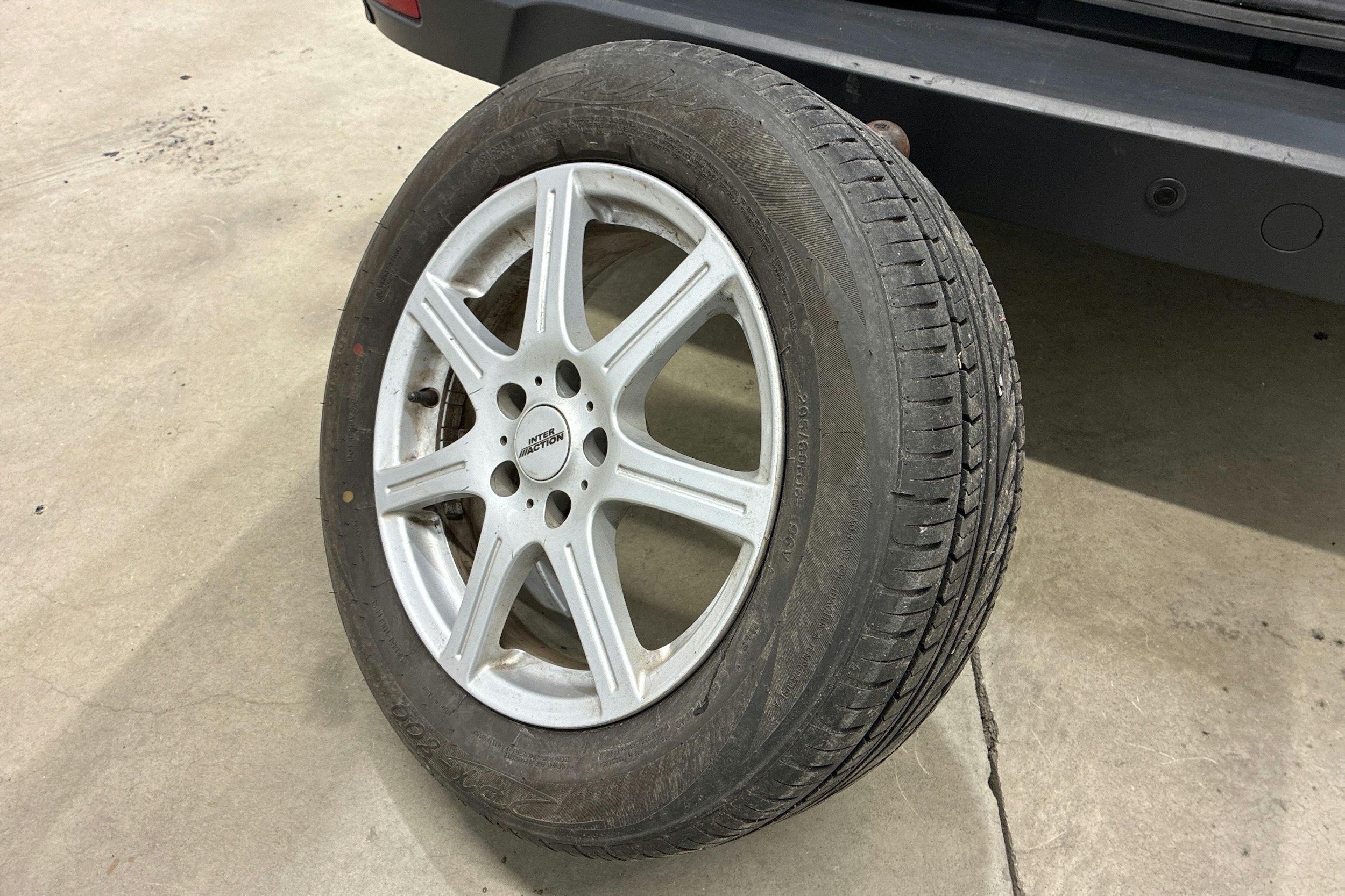 harmaa Ford Transit Connect 2015 kuva 18.