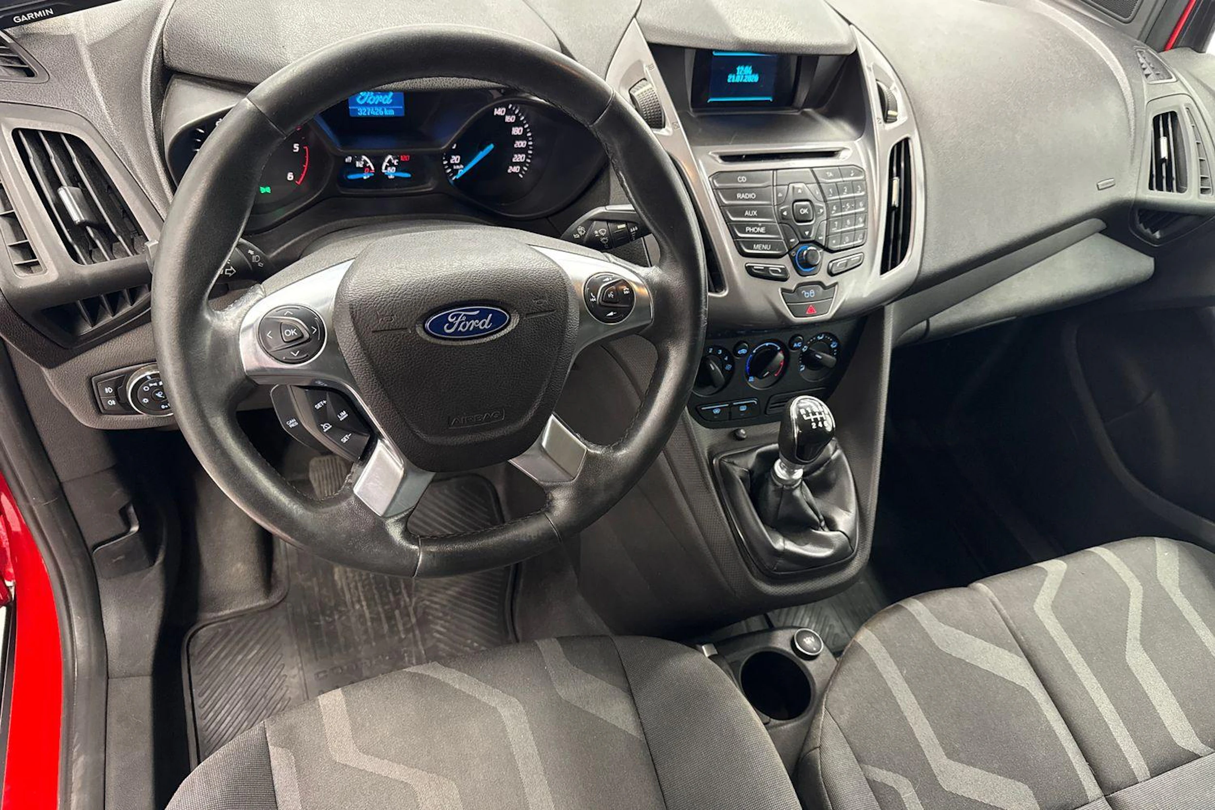 punainen Ford Transit Connect 2015 kuva 7.