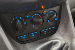 Sininen Ford Transit Connect 2015 kuva 18.
