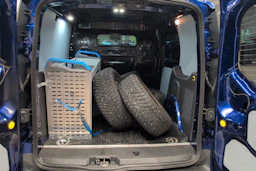 Sininen Ford Transit Connect 2015 kuva 20.