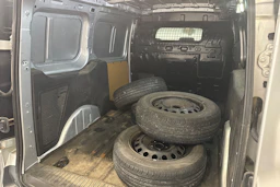 harmaa Ford Transit Connect 2016 kuva 25.