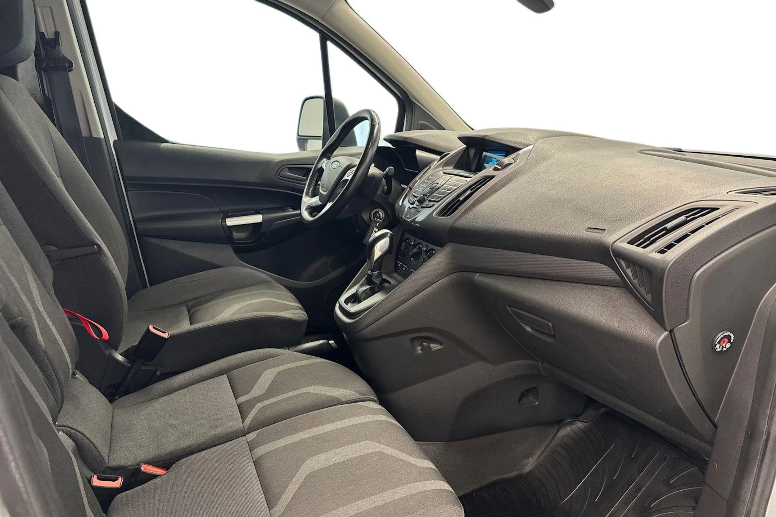 valkoinen Ford Transit Connect 2017 kuva 9.