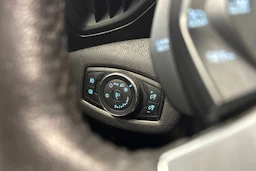 valkoinen Ford Transit Connect 2017 kuva 25.