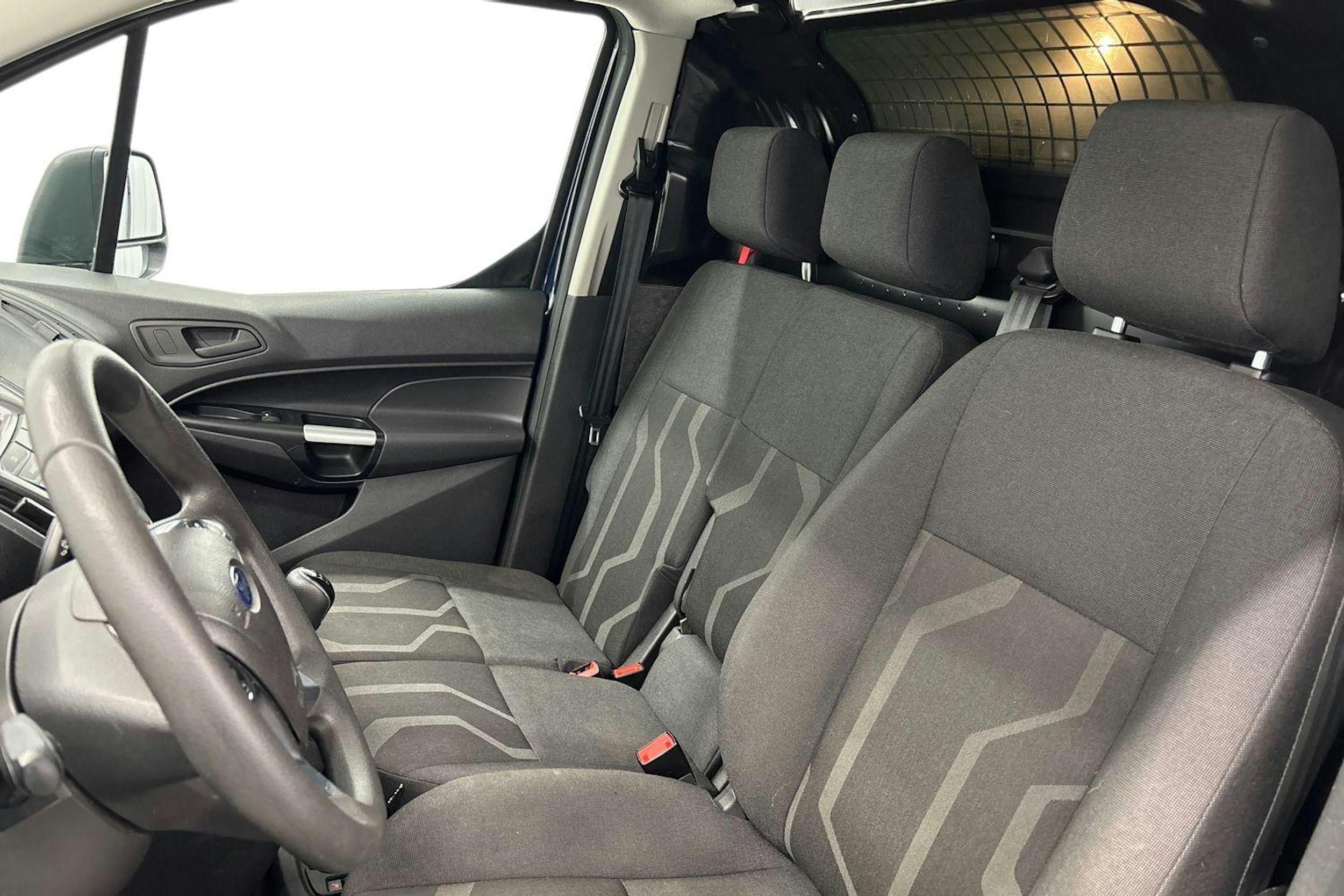 sininen Ford Transit Connect 2017 kuva 11.