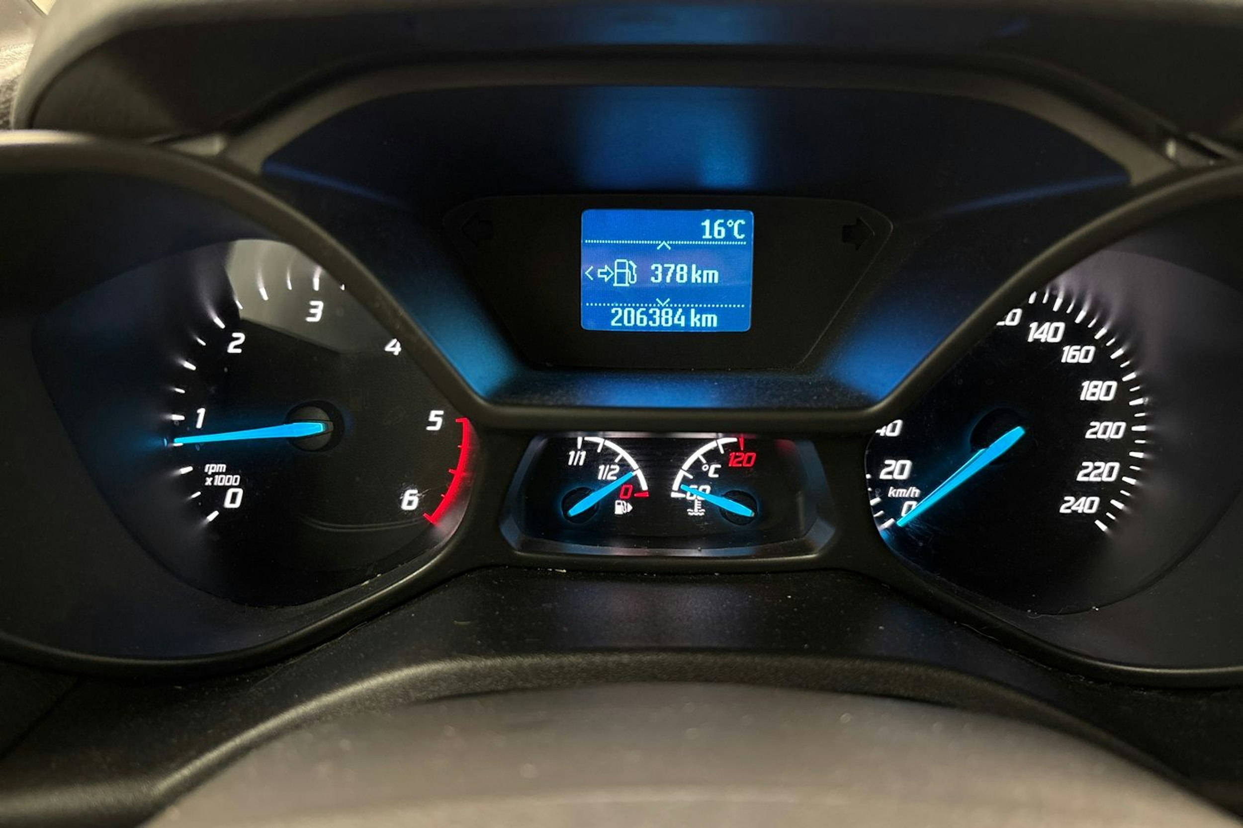 sininen Ford Transit Connect 2017 kuva 13.