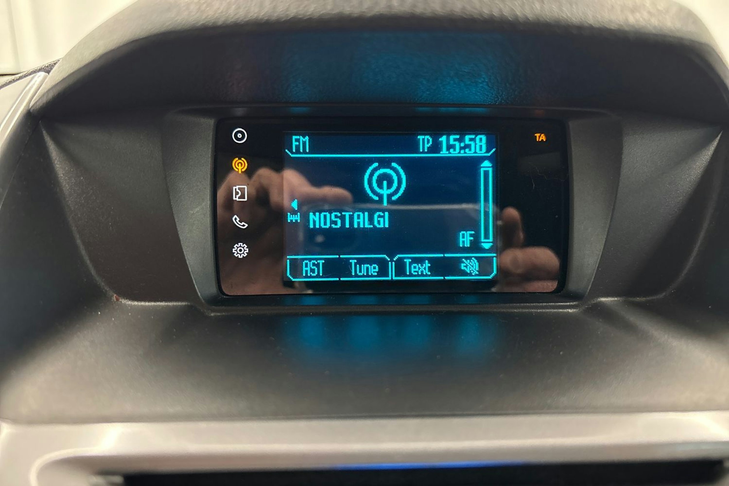 sininen Ford Transit Connect 2017 kuva 15.