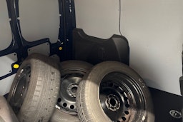 sininen Ford Transit Connect 2017 kuva 21.