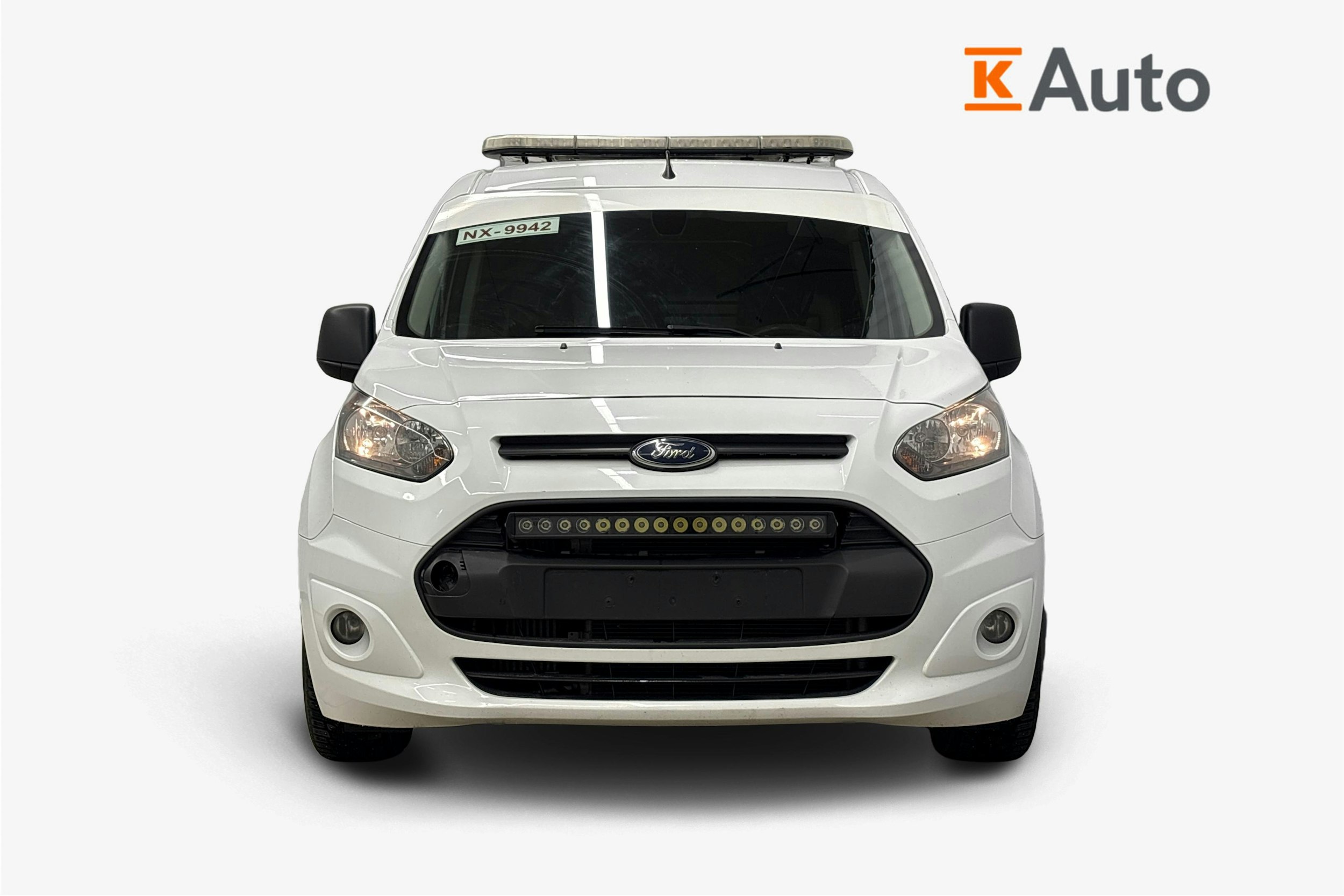 valkoinen Ford Transit Connect 2017 kuva 5.