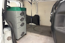 valkoinen Ford Transit Connect 2017 kuva 17.