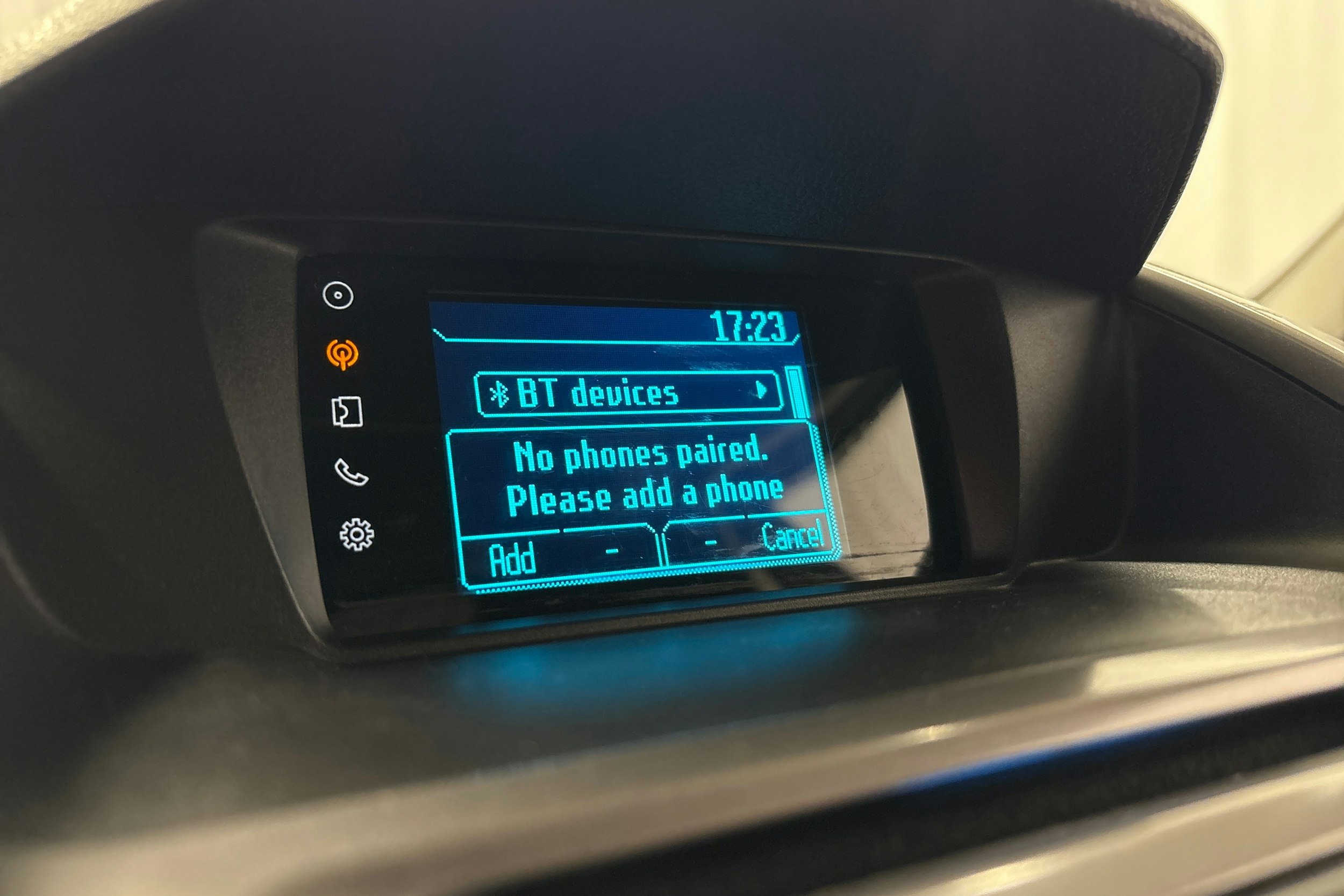 valkoinen Ford Transit Connect 2017 kuva 21.