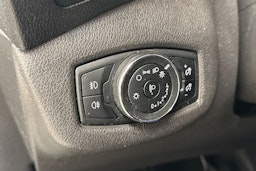 valkoinen Ford Transit Connect 2018 kuva 19.