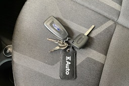 valkoinen Ford Transit Connect 2018 kuva 22.