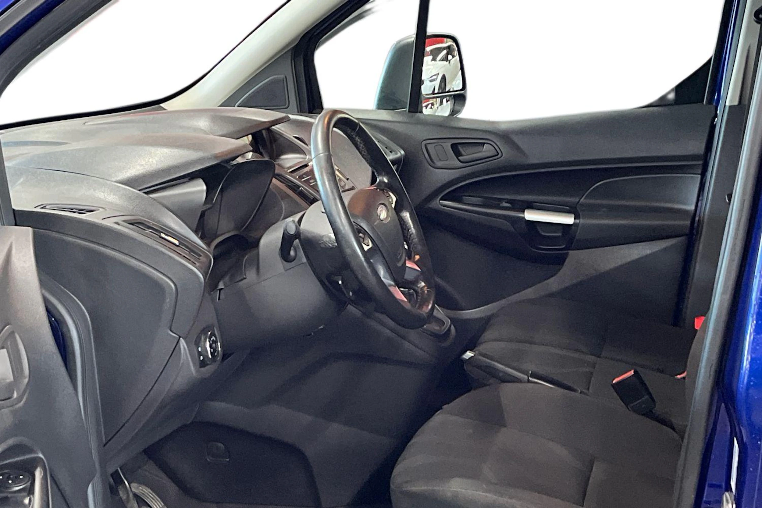 Sininen Ford Transit Connect 2018 kuva 6.