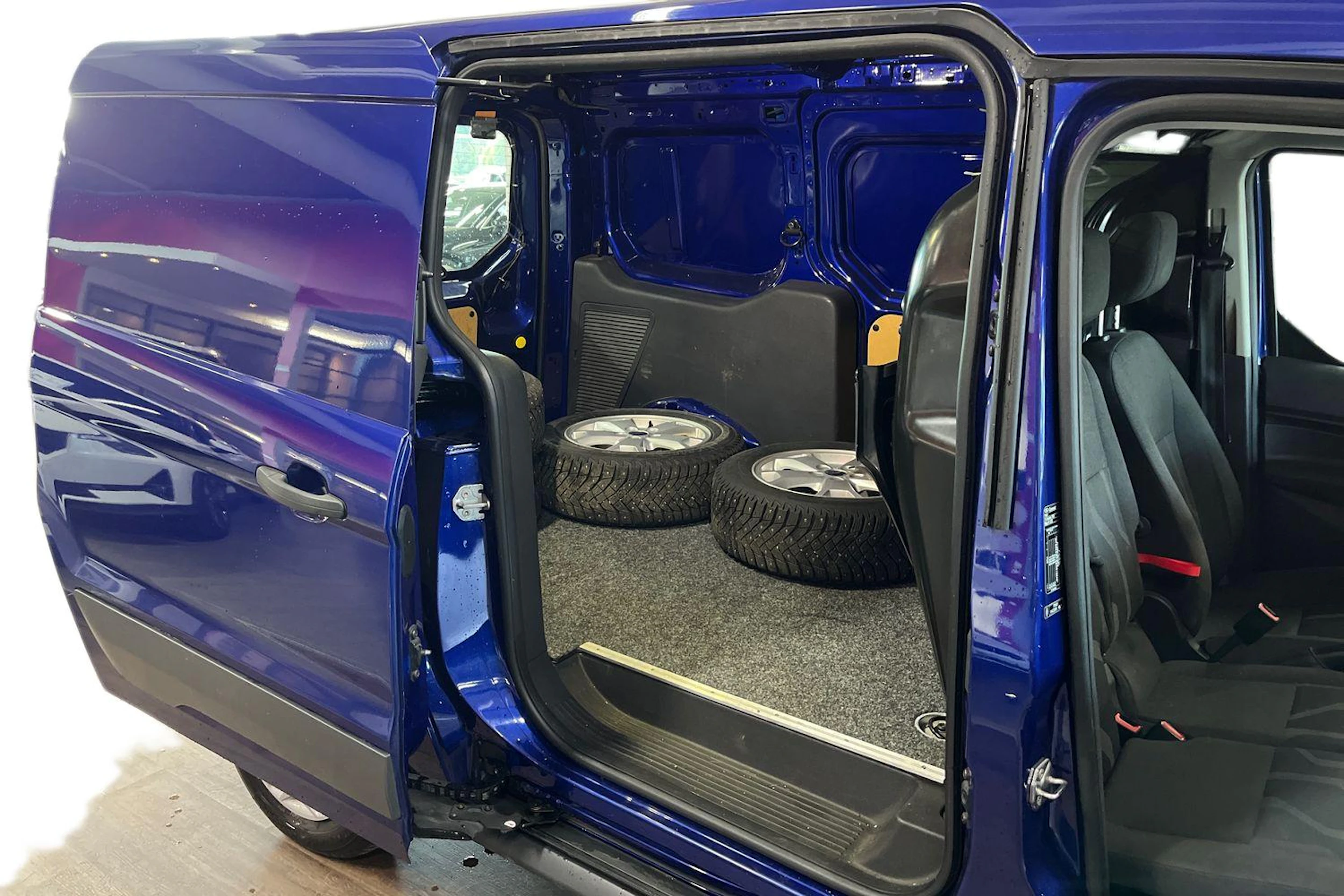 Sininen Ford Transit Connect 2018 kuva 8.