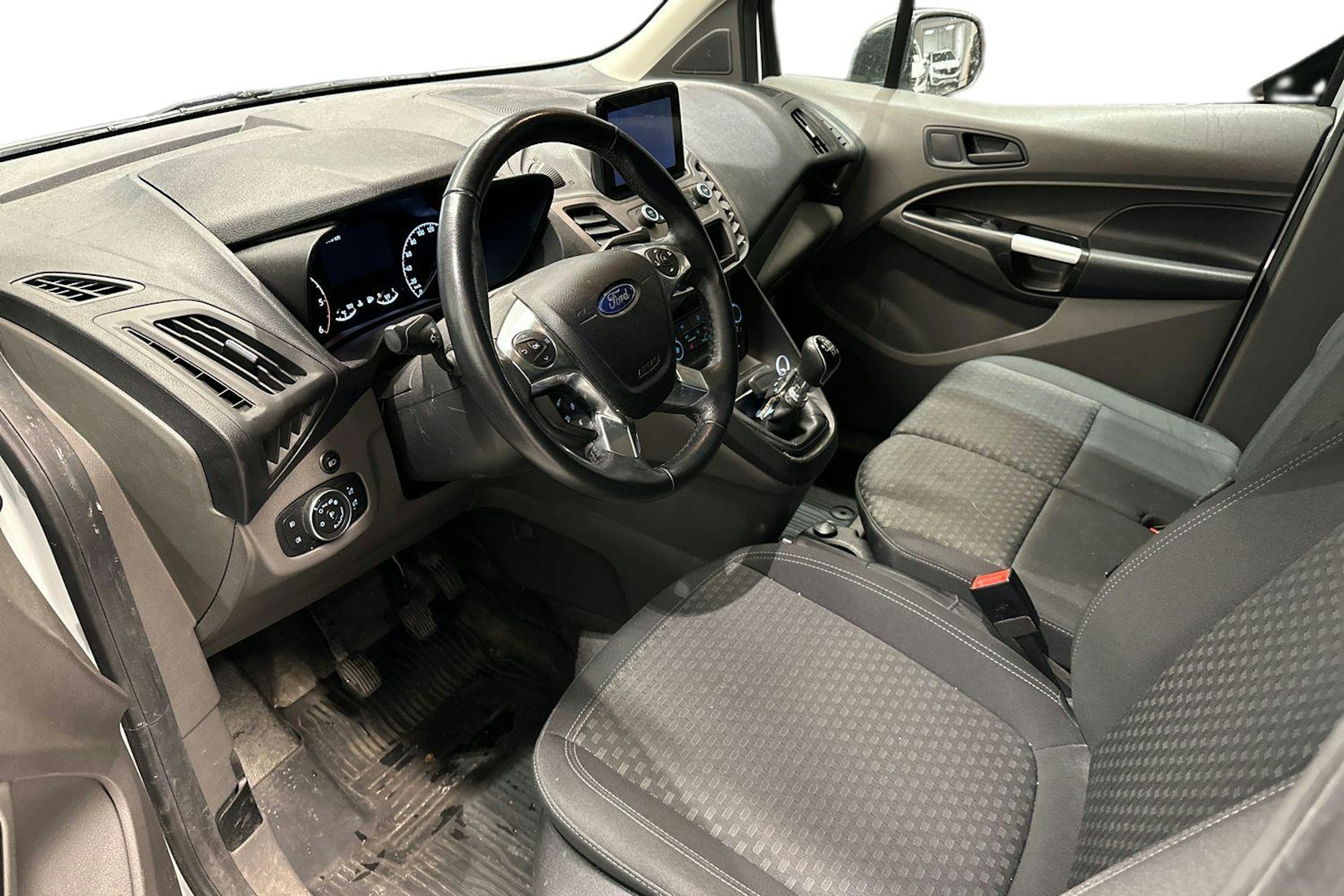 valkoinen Ford Transit Connect 2019 kuva 3.
