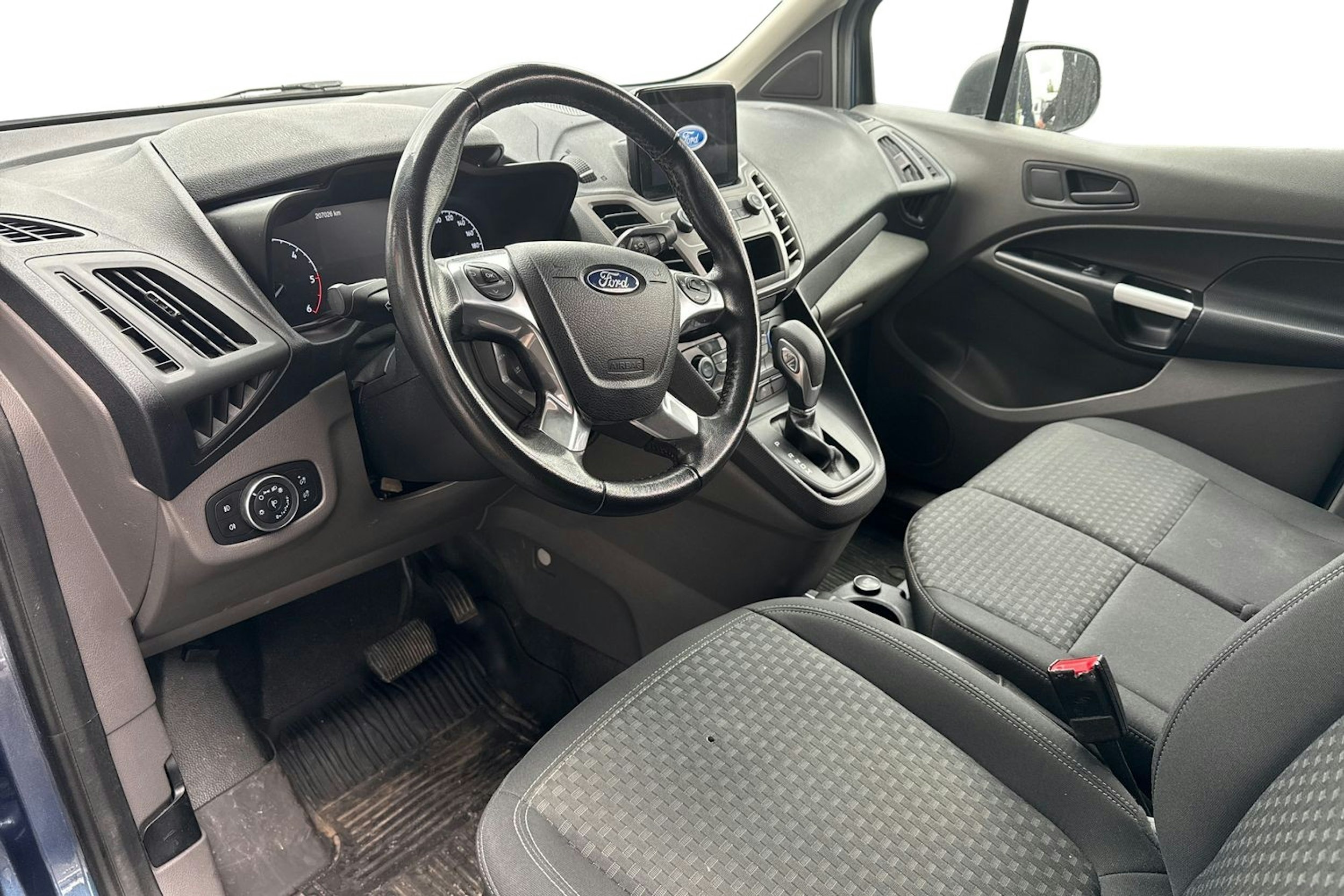 sininen Ford Transit Connect 2019 kuva 3.