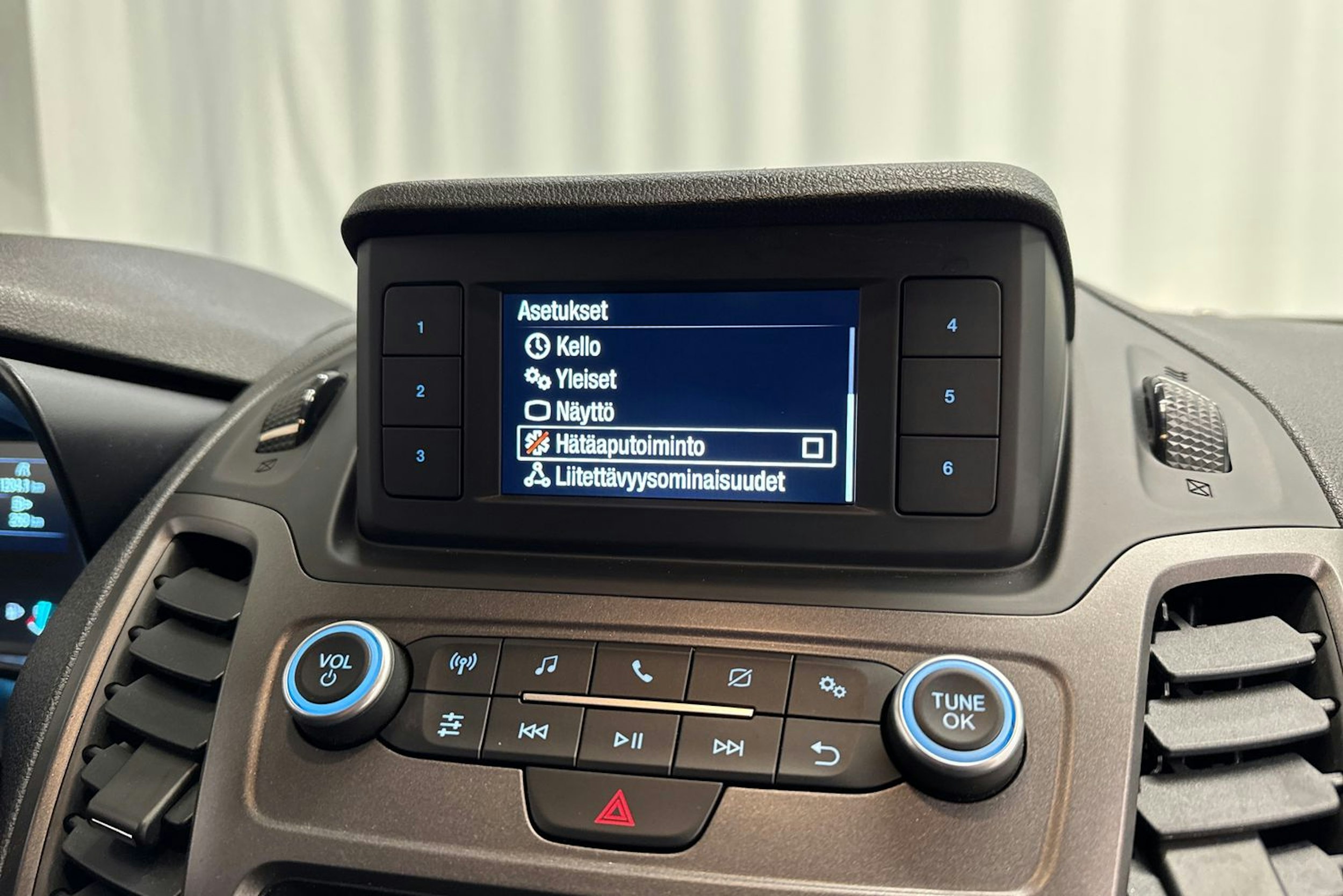 sininen Ford Transit Connect 2020 kuva 15.