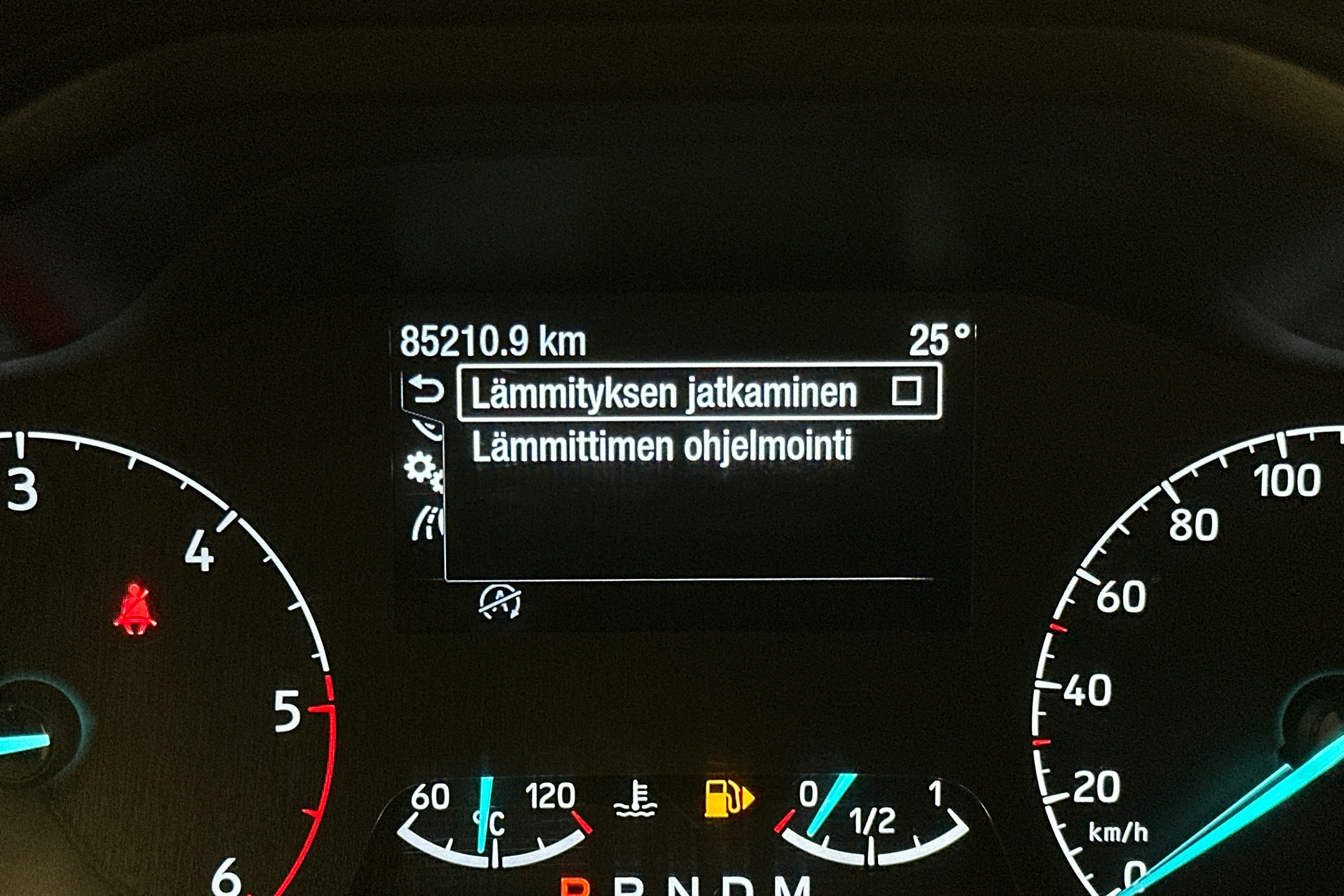 valkoinen Ford Transit Connect 2020 kuva 17.