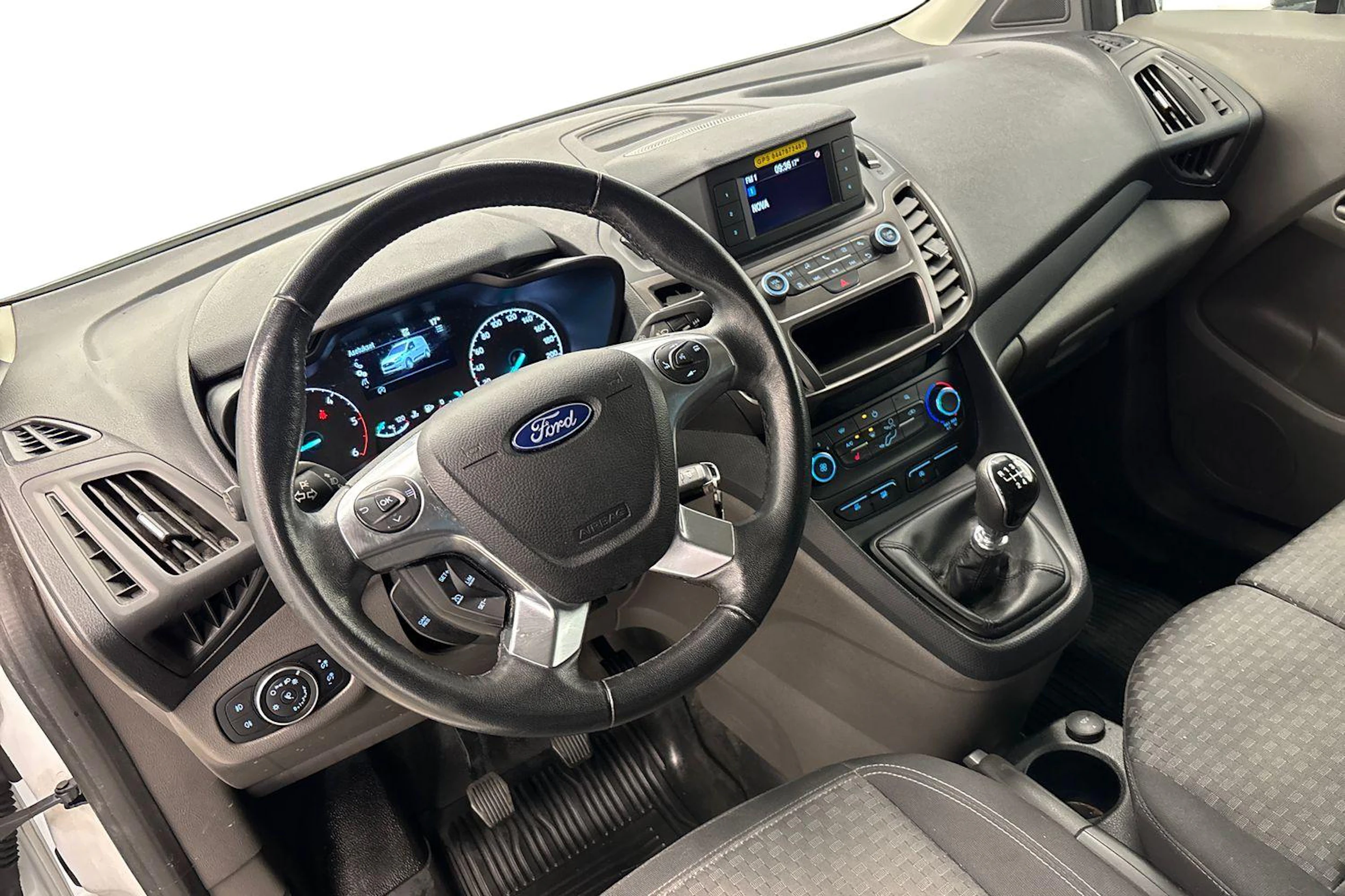 valkoinen Ford Transit Connect 2020 kuva 9.