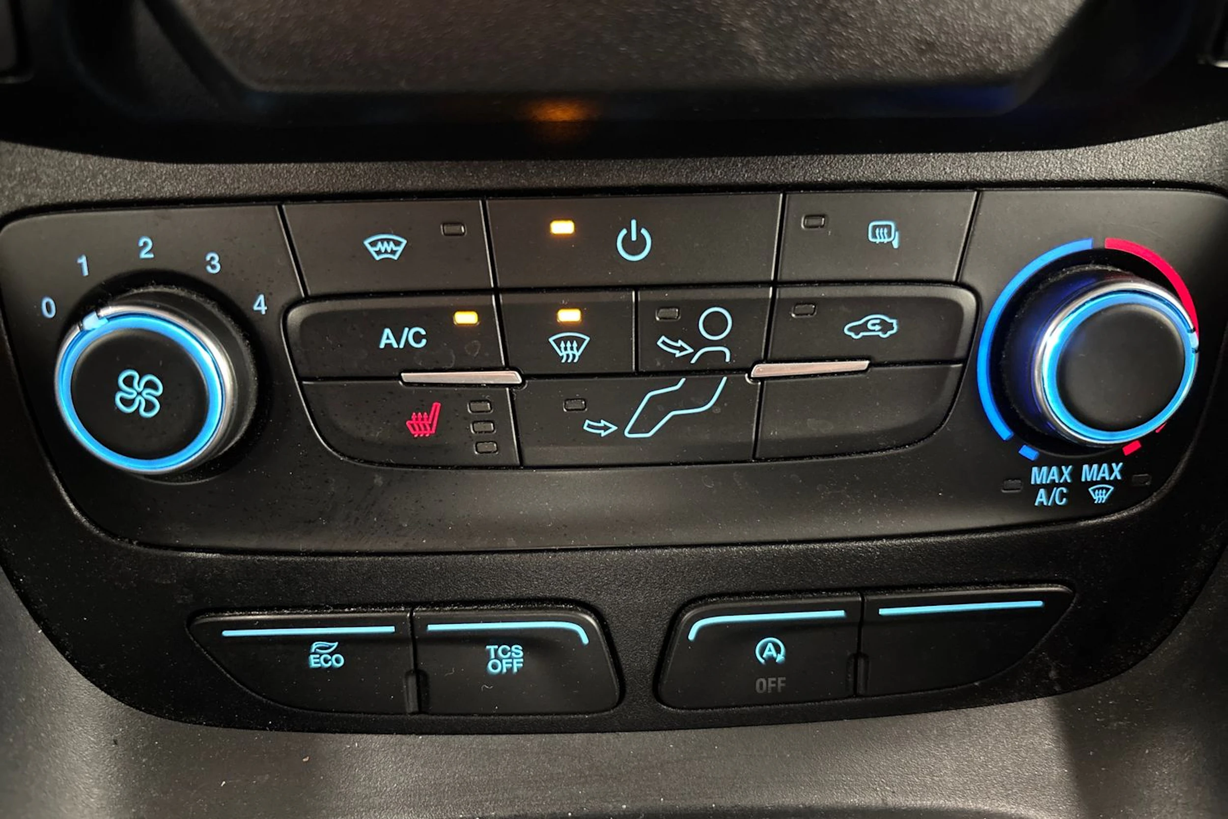 valkoinen Ford Transit Connect 2020 kuva 15.