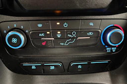 valkoinen Ford Transit Connect 2020 kuva 15.
