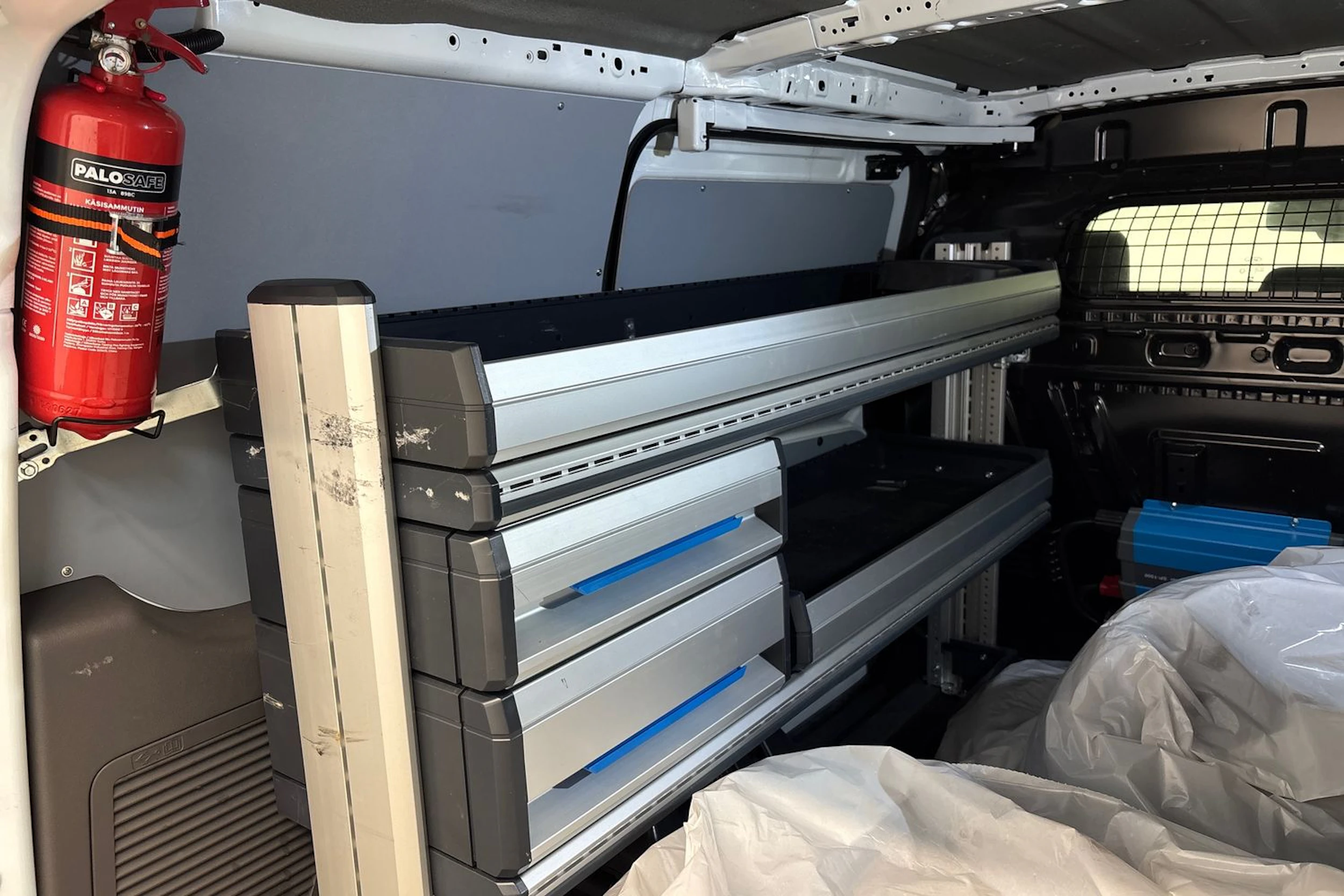 valkoinen Ford Transit Connect 2020 kuva 25.