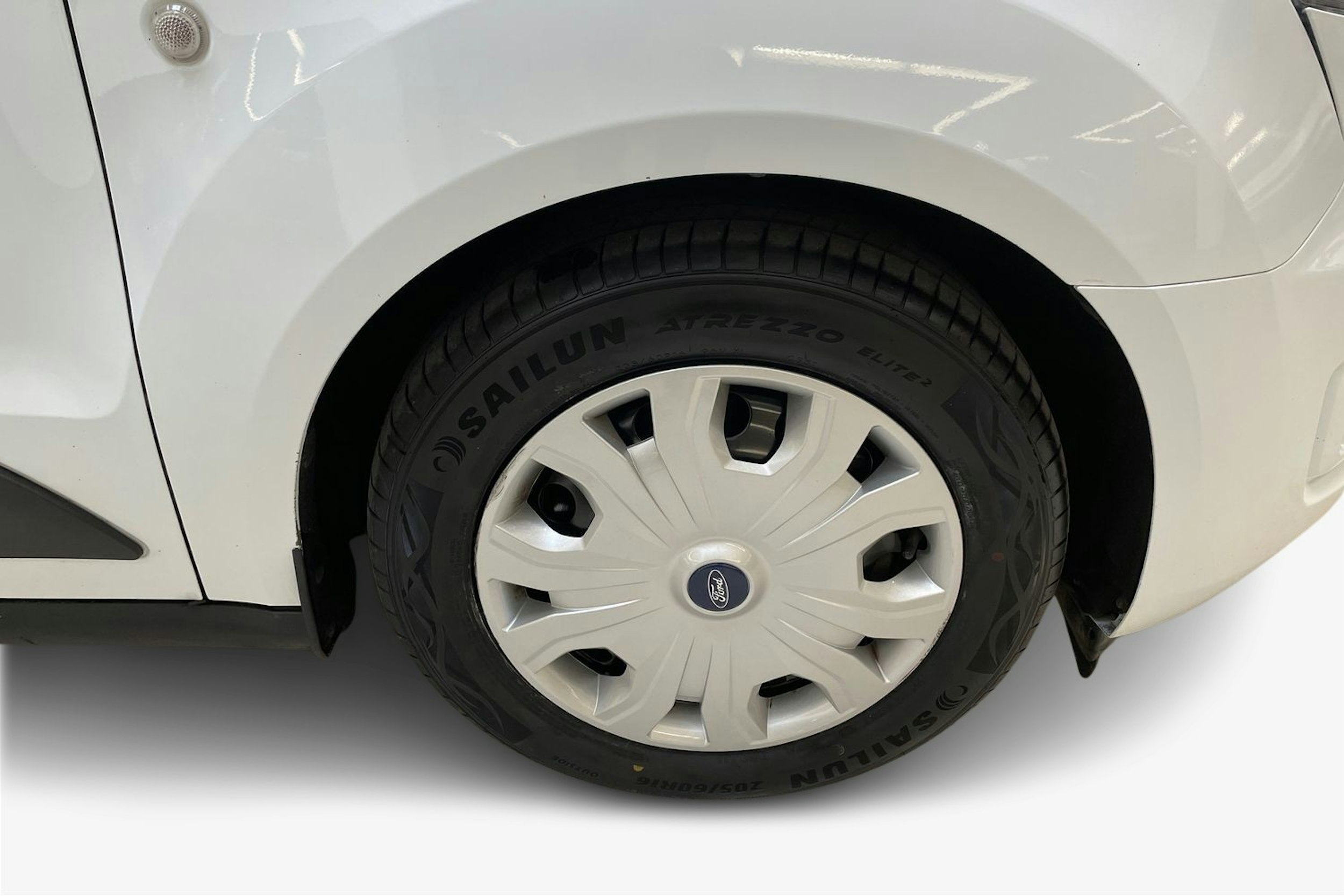 valkoinen Ford Transit Connect 2020 kuva 11.