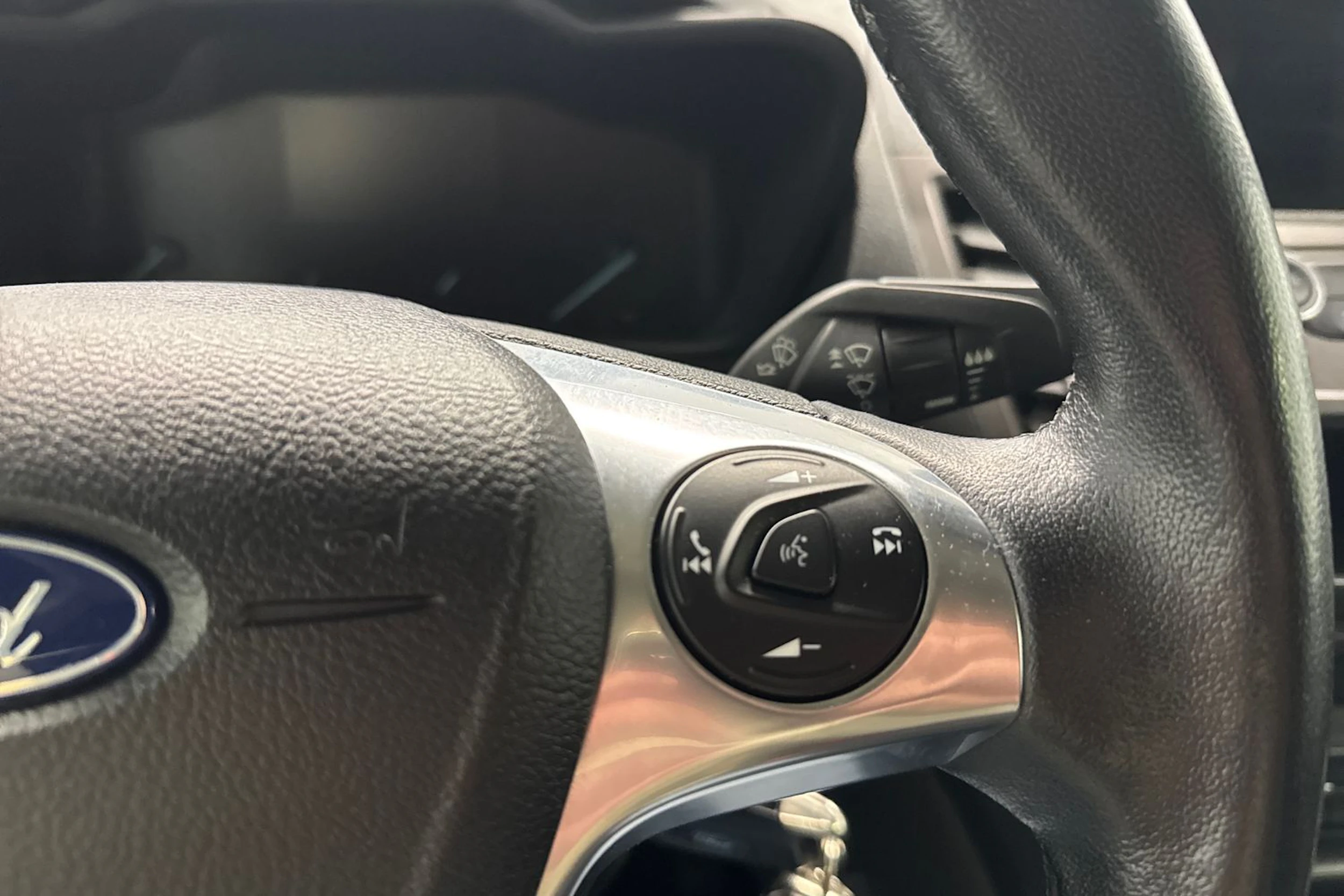 musta Ford Transit Connect 2021 kuva 16.