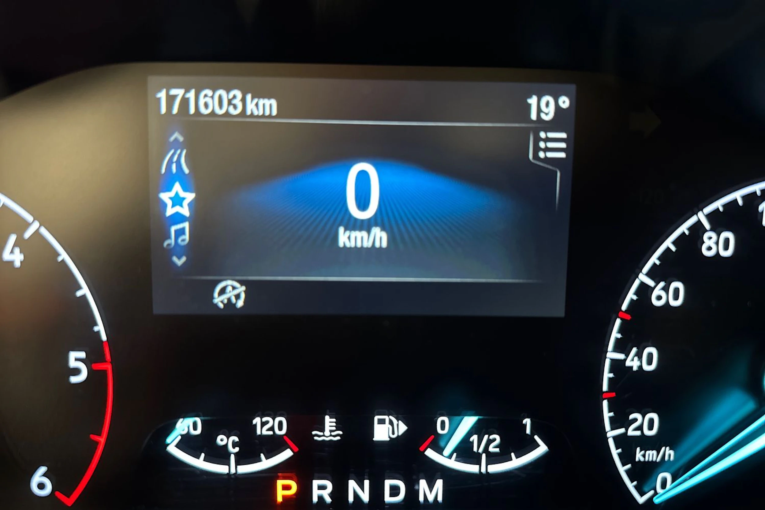musta Ford Transit Connect 2021 kuva 29.