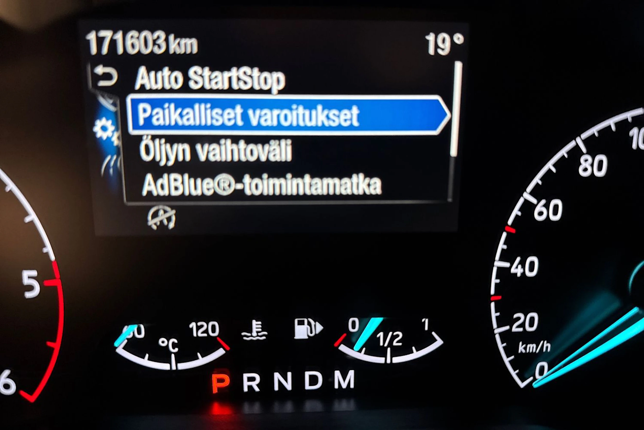 musta Ford Transit Connect 2021 kuva 32.