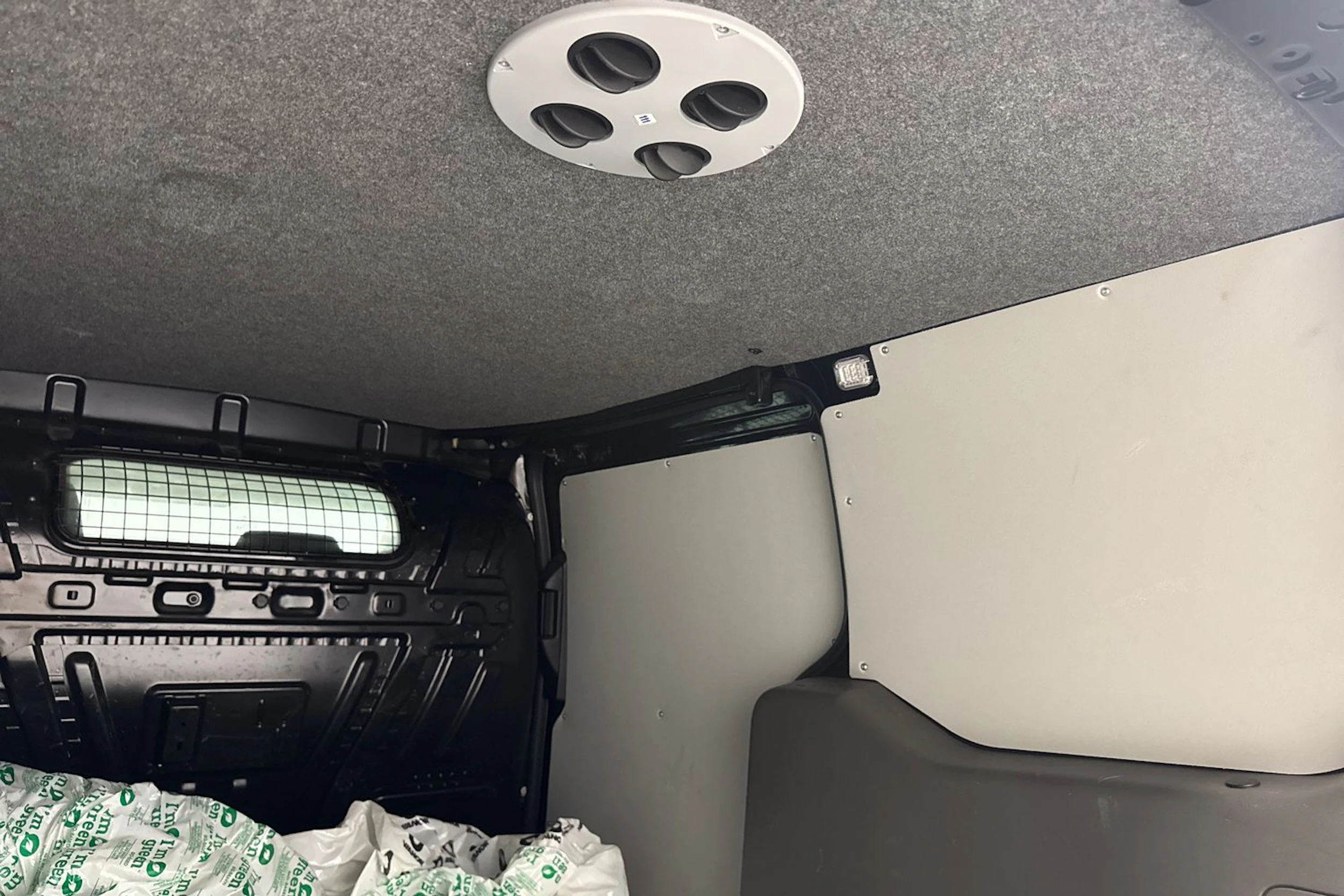 musta Ford Transit Connect 2021 kuva 34.